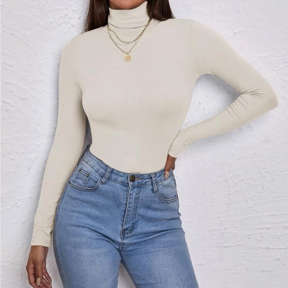 Tops - Boho casual high neck fitted top